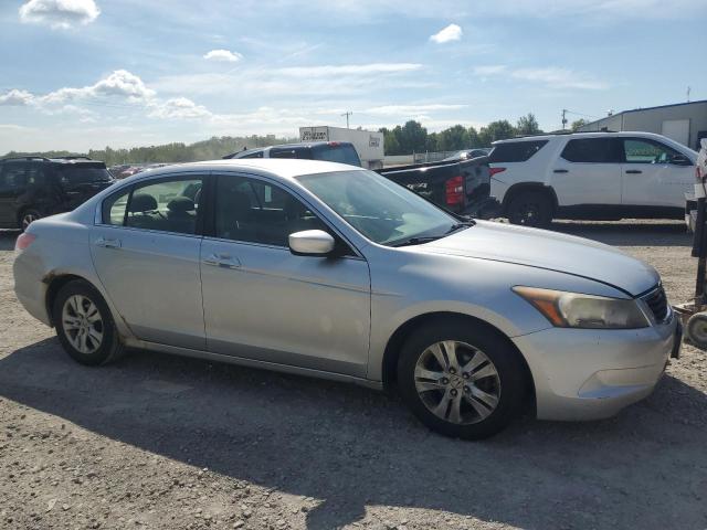 JHMCP26458C001037 - 2008 HONDA ACCORD LXP GRAY photo 4