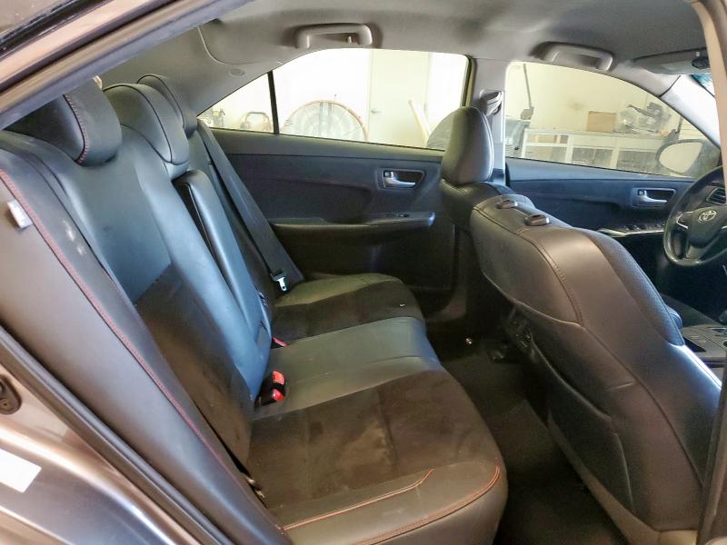 4T1BF1FK3FU031116 - 2015 TOYOTA CAMRY LE GRAY photo 10