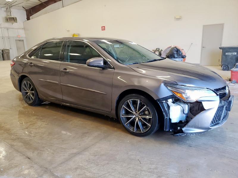 4T1BF1FK3FU031116 - 2015 TOYOTA CAMRY LE GRAY photo 4