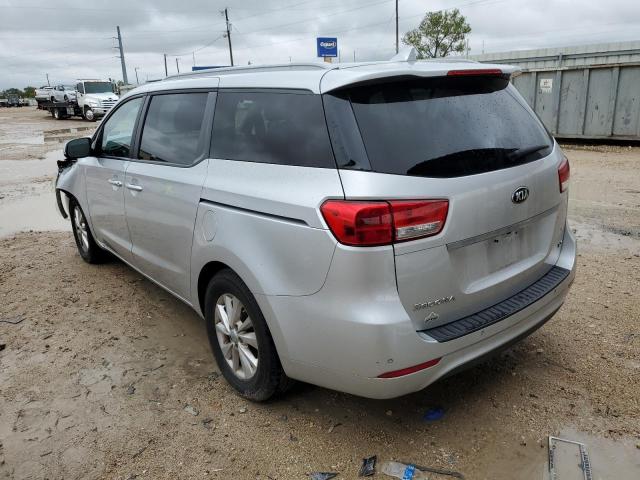 KNDMB5C16F6036729 - 2015 KIA SEDONA LX SILVER photo 2