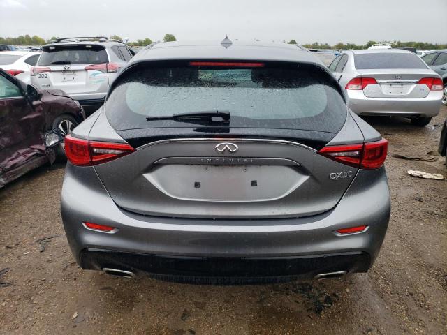 SJKCH5CP0JA042155 - 2018 INFINITI QX30 BASE GRAY photo 6