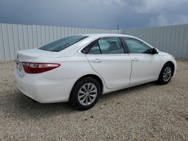 4T1BF1FK5FU012986 - 2015 TOYOTA CAMRY LE 白色 照片 3