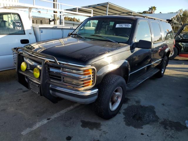 3GNGK26RXWG104422 - 1998 CHEVROLET SUBURBAN K2500 BLACK photo 1