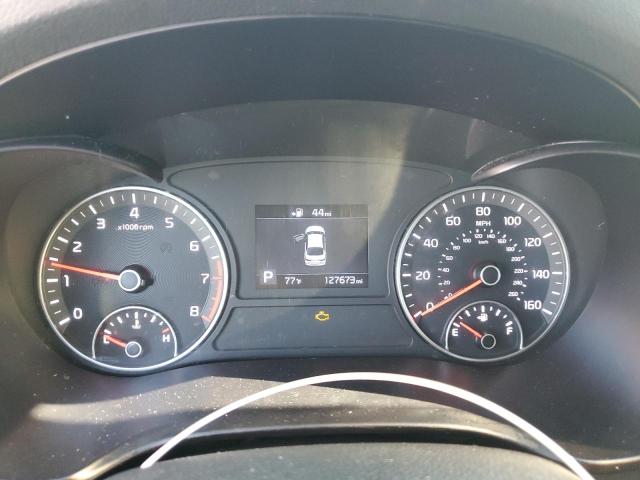 5XXGT4L36KG345599 - 2019 KIA OPTIMA LX WHITE photo 9