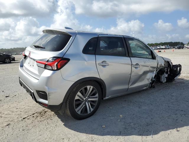 JA4APUAUXNU019089 - 2022 MITSUBISHI OUTLANDER ES SILVER photo 3