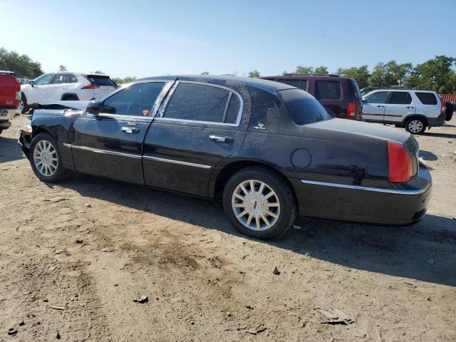 1LNHM81VX7Y635203 - 2007 LINCOLN TOWN CAR SIGNATURE შავი ფოტო 2
