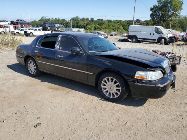1LNHM81VX7Y635203 - 2007 LINCOLN TOWN CAR SIGNATURE შავი ფოტო 4