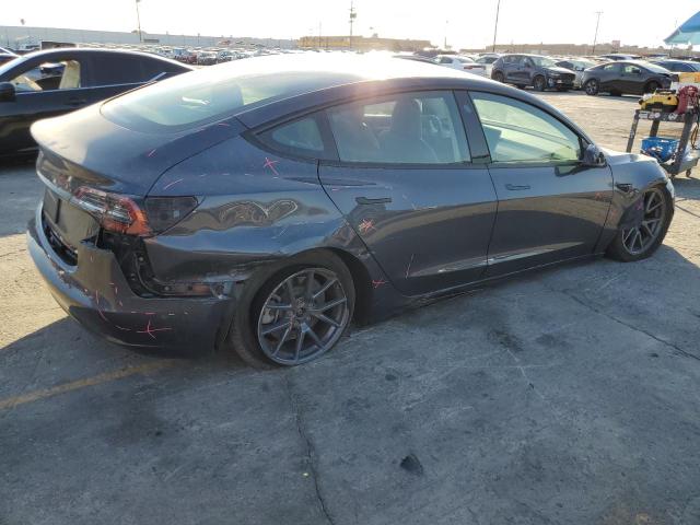 5YJ3E1EA9PF624395 - 2023 TESLA MODEL 3 灰色 照片 3