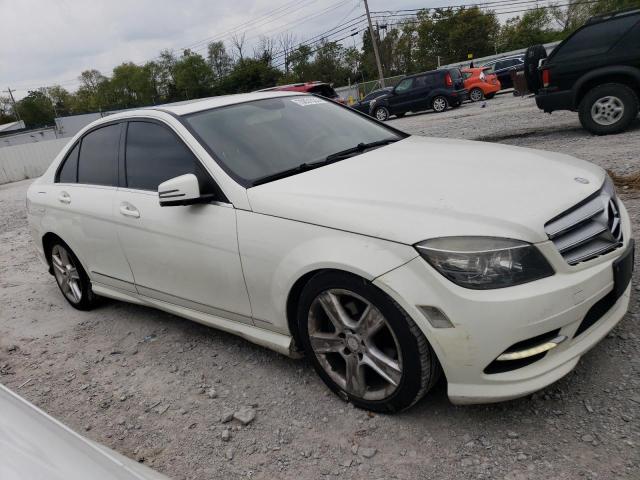 WDDGF8BB3BR139764 - 2011 MERCEDES-BENZ C 300 4MATIC WHITE photo 4