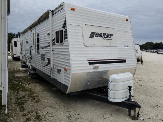 4YDT33F216E318295 - 2006 KEYSTONE HORNET WHITE photo 1