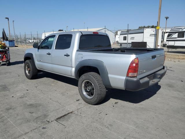 3TMJU62N28M068345 - 2008 TOYOTA TACOMA DOUBLE CAB PRERUNNER SILVER photo 2