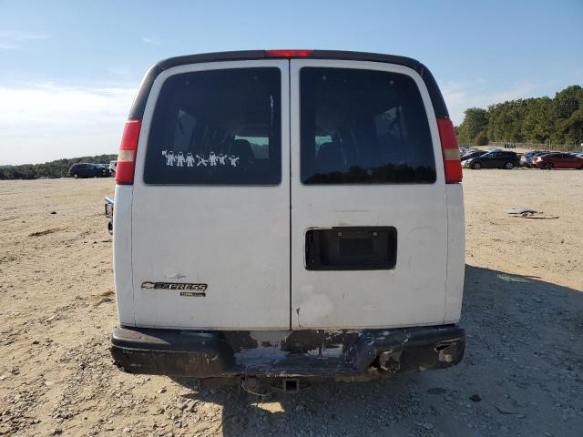 1GAHG39KX81158039 - 2008 CHEVROLET EXPRESS G3 WHITE photo 6