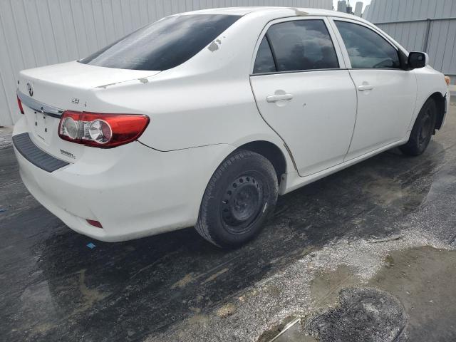 5YFBU4EE2CP007454 - 2012 TOYOTA COROLLA BASE WHITE photo 3