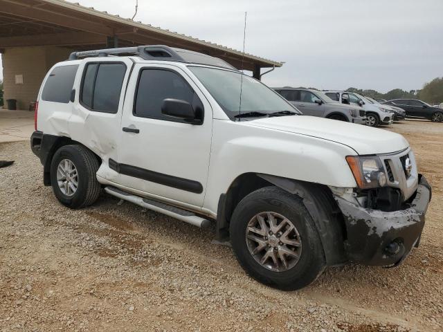 5N1AN0NWXFN664929 - 2015 NISSAN XTERRA X WHITE photo 4