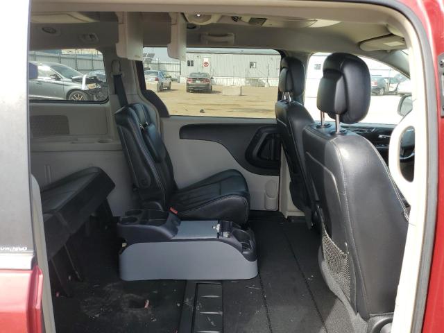 2C4RC1BG2CR282750 - 2012 CHRYSLER TOWN & COU TOURING RED photo 11