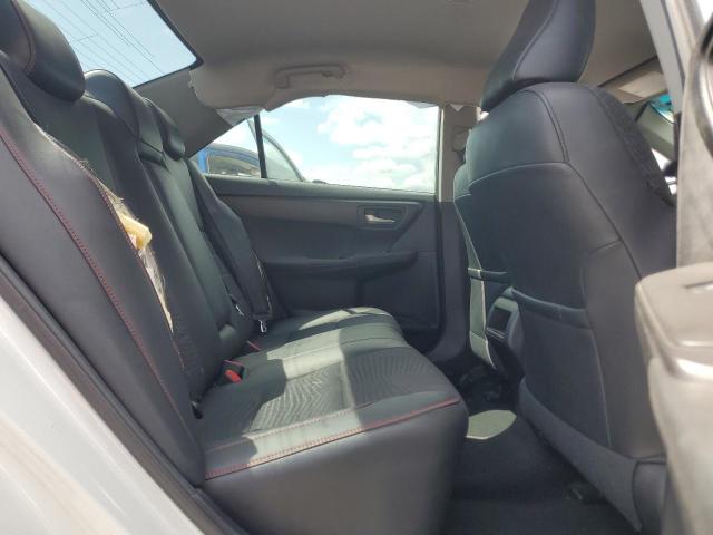 4T1BF1FK9FU088212 - 2015 TOYOTA CAMRY LE თეთრი ფოტო 10