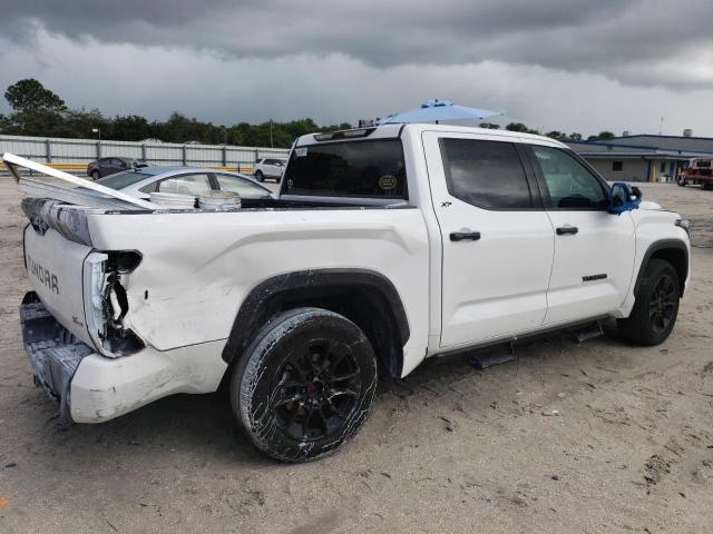 5TFLA5AB5NX016636 - 2022 TOYOTA TUNDRA CREWMAX SR WHITE photo 3