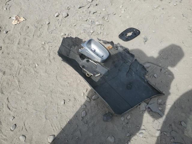 1LNHM82W3XY648351 - 1999 LINCOLN TOWN CAR SIGNATURE ვერცხლისფერი ფოტო 12