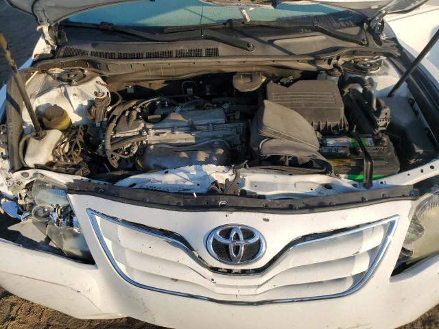 4T1BF3EK2BU650040 - 2011 TOYOTA CAMRY BASE WHITE photo 11