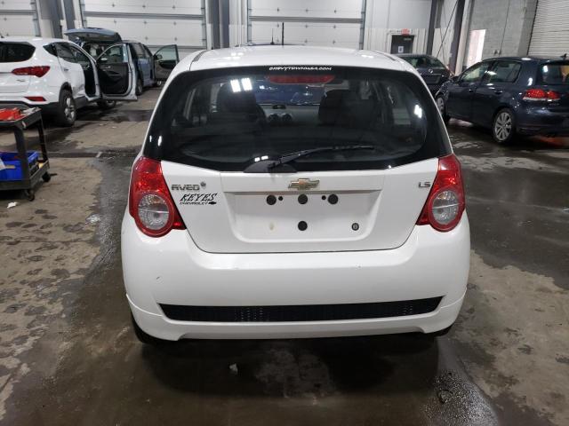 KL1TD66E69B377206 - 2009 CHEVROLET AVEO LS WHITE photo 6