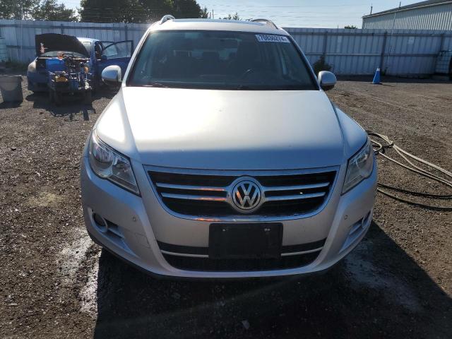 WVGBV75N69W526260 - 2009 VOLKSWAGEN TIGUAN SE SILVER photo 5