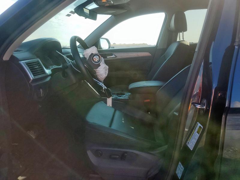 1V2CR2CA5JC563014 - 2018 VOLKSWAGEN ATLAS SE Niebieski zdjęcie 7