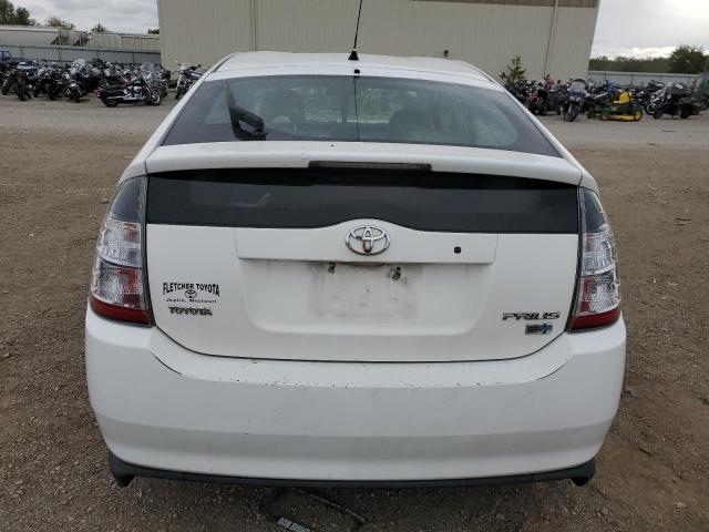 JTDKB20U853098217 - 2005 TOYOTA PRIUS WHITE photo 6