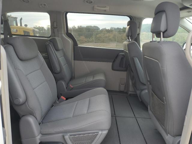 2A4RR5D11AR480175 - 2010 CHRYSLER TOWN & COU TOURING WHITE photo 11