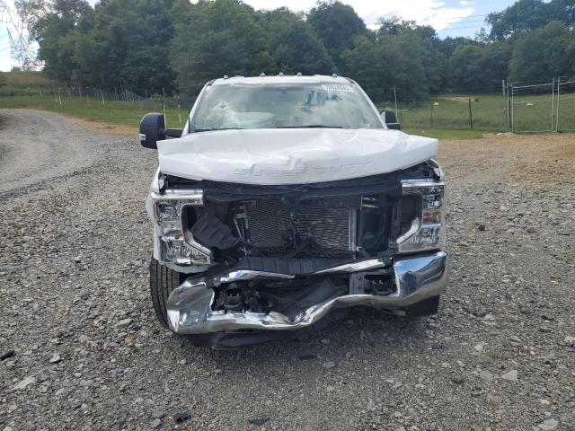 1FTBF2A67NEG45549 - 2022 FORD F250 SUPER DUTY 白色 照片 5