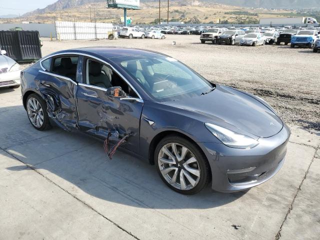 5YJ3E1EB6JF185205 - 2018 TESLA MODEL 3 Gris photo 4