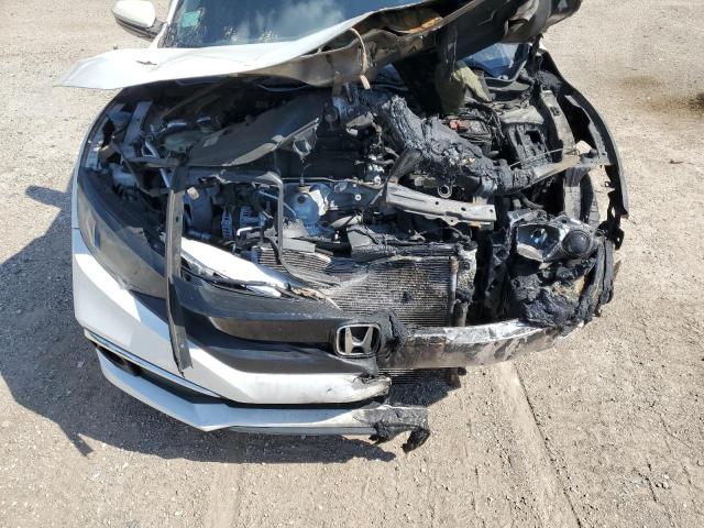 2HGFC2F8XKH545097 - 2019 HONDA CIVIC SPORT WHITE photo 11