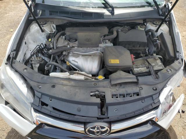 4T1BF1FK3FU485768 - 2015 TOYOTA CAMRY LE WHITE photo 11