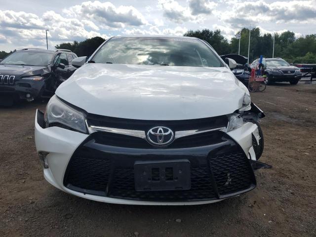 4T1BF1FK3FU485768 - 2015 TOYOTA CAMRY LE WHITE photo 5
