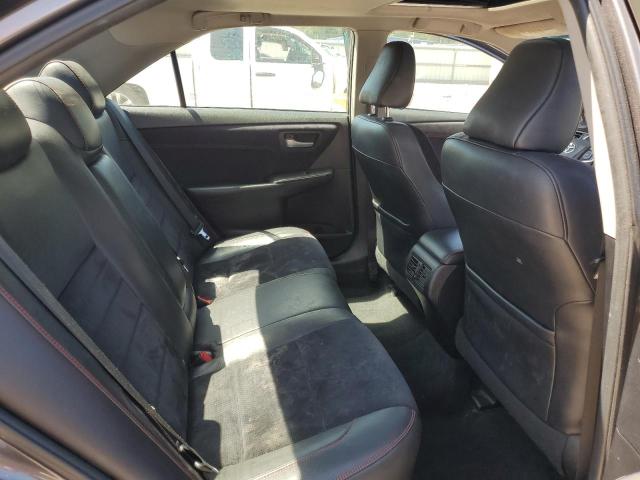 4T1BF1FK0GU503404 - 2016 TOYOTA CAMRY LE GRAY photo 10