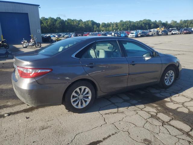 4T4BF1FKXGR569433 - 2016 TOYOTA CAMRY LE 灰色 照片 3