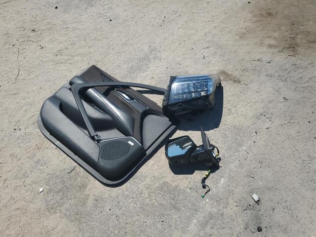 1GYS4KKJ9GR185468 - 2016 CADILLAC ESCALADE ESV PLATINUM 灰色 照片 13