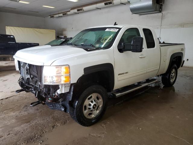 1GC2KXCG1DZ110058 - 2013 CHEVROLET 2500 HD K2500 HEAVY DUTY LT WHITE photo 1