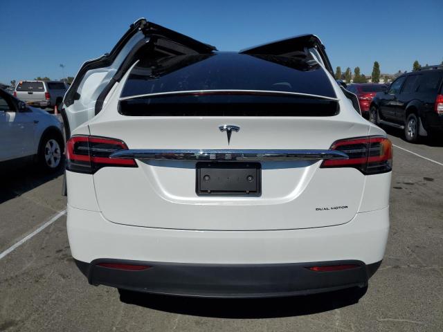 5YJXCBE2XKF205602 - 2019 TESLA MODEL X WHITE photo 6