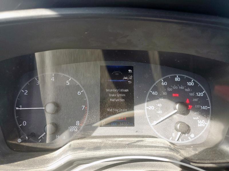 5YFB4MDE6RP117241 - 2024 TOYOTA COROLLA LE ვერცხლისფერი ფოტო 9