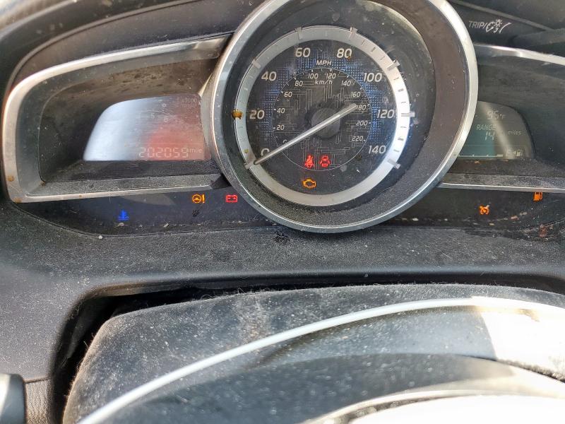 3MYDLBZV1GY109488 - 2016 TOYOTA SCION IA WHITE photo 9