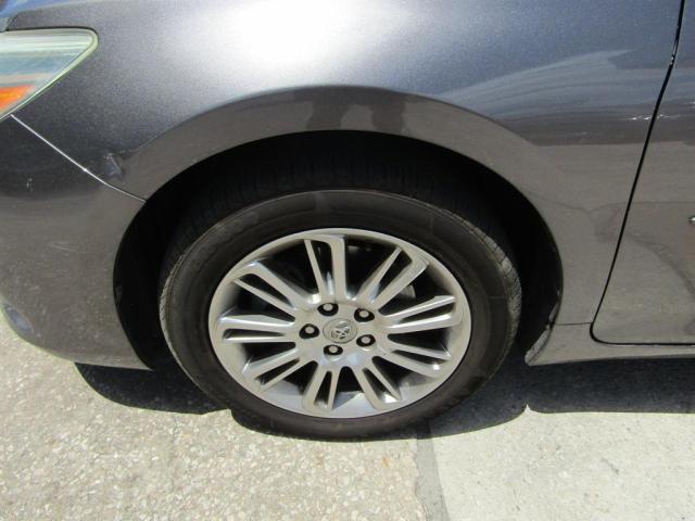 4T4BF1FK6FR4831XX - 2015 TOYOTA CAMRY LE GRAY photo 10