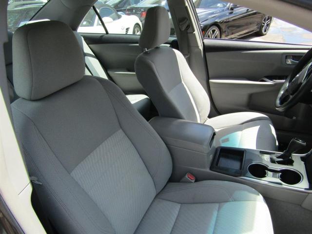 4T4BF1FK6FR4831XX - 2015 TOYOTA CAMRY LE GRAY photo 5