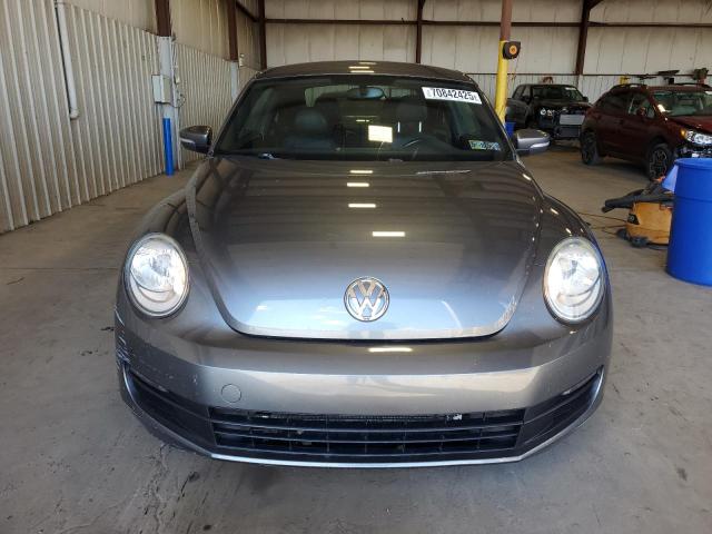 3VWJP7AT2CM634023 - 2012 VOLKSWAGEN BEETLE GRAY photo 5