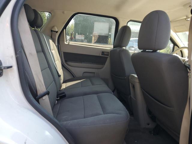 1FMCU93G49KB95614 - 2009 FORD ESCAPE XLT WHITE photo 11