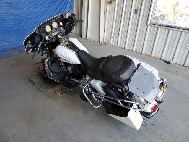 1HD1FC4127Y677584 - 2007 HARLEY-DAVIDSON FLHTCUI თეთრი ფოტო 3