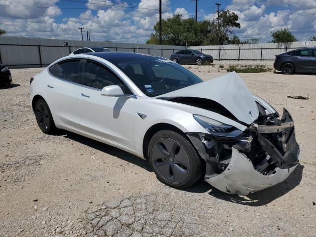 5YJ3E1EA4JF161671 - 2018 TESLA MODEL 3 WHITE photo 4