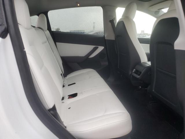 5YJYGDEF5MF194650 - 2021 TESLA MODEL Y Weiß Foto 10