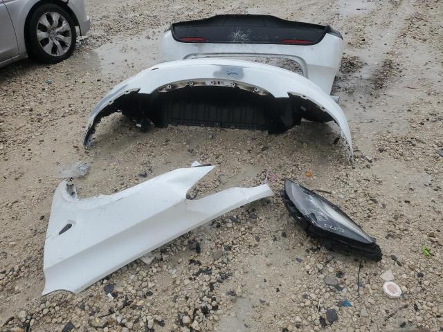 5YJYGDEF5MF194650 - 2021 TESLA MODEL Y Weiß Foto 12