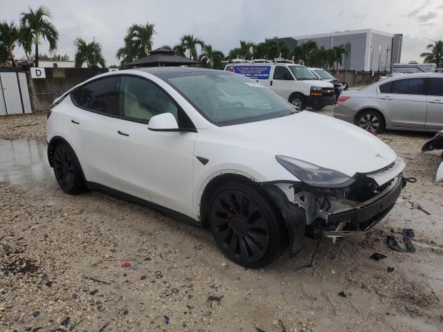 5YJYGDEF5MF194650 - 2021 TESLA MODEL Y Weiß Foto 4