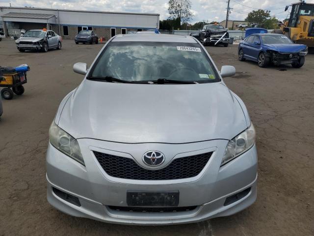 4T1BE46K27U580585 - 2007 TOYOTA CAMRY CE Grau Foto 5